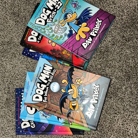 Red and Blue Video Game Cases Set - Picture 3 of 3